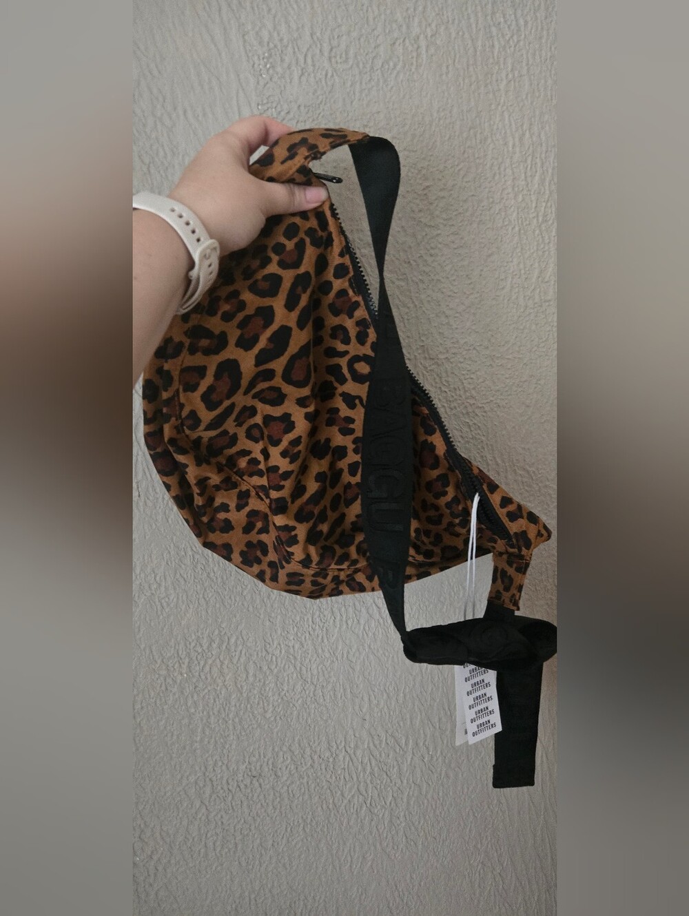 Baggu Medium Leopard Crescent NWT
